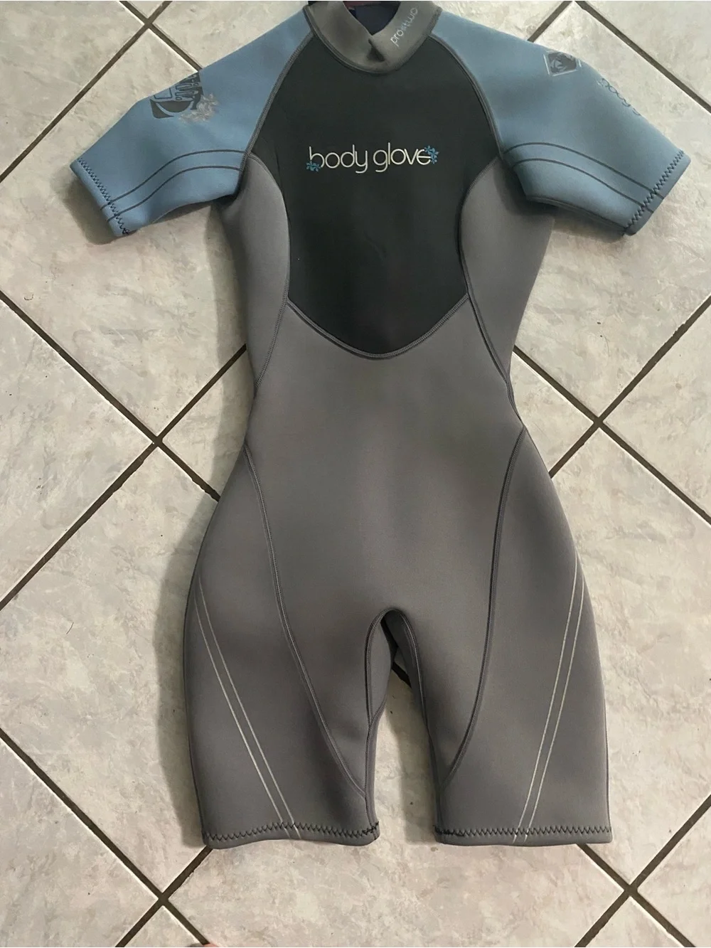 Body Glove women Shorty Rashguard - Gray & Blue